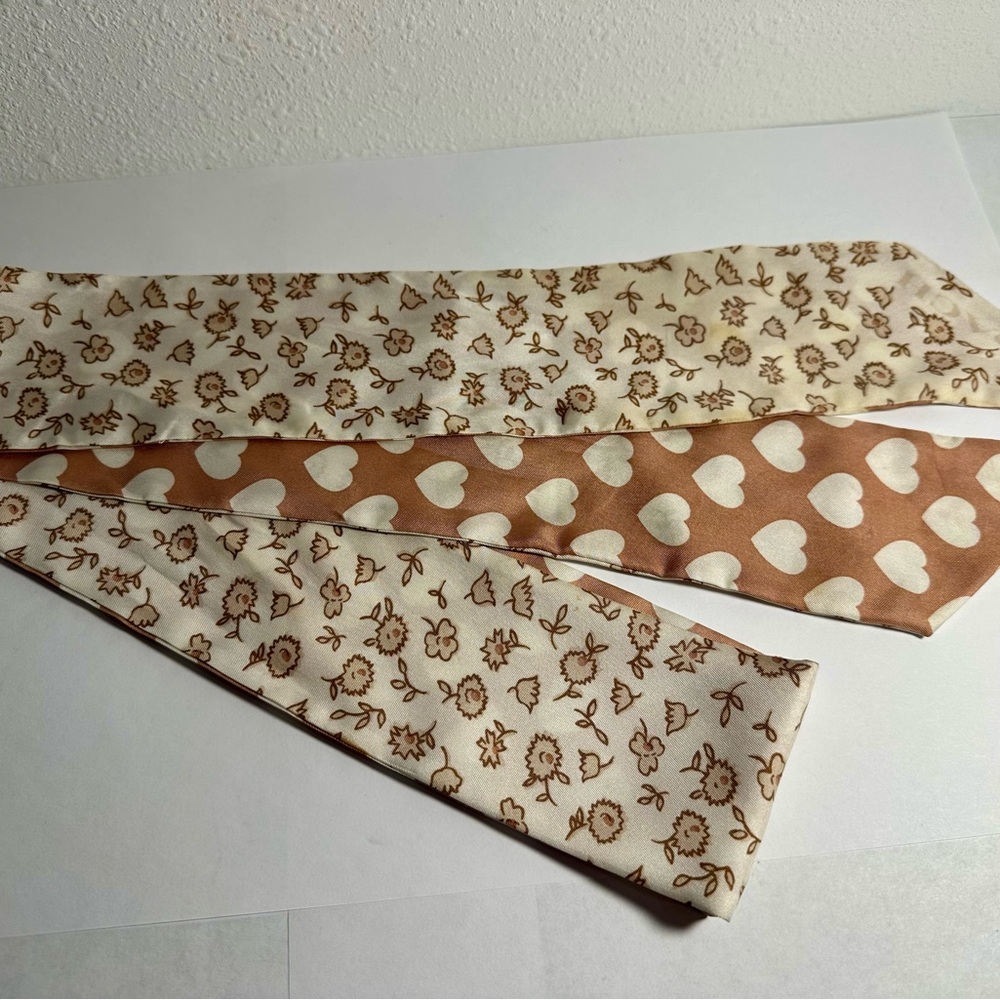 COACH: Silk Vintage Rose & Heart Reversible Slim Purse Scarf